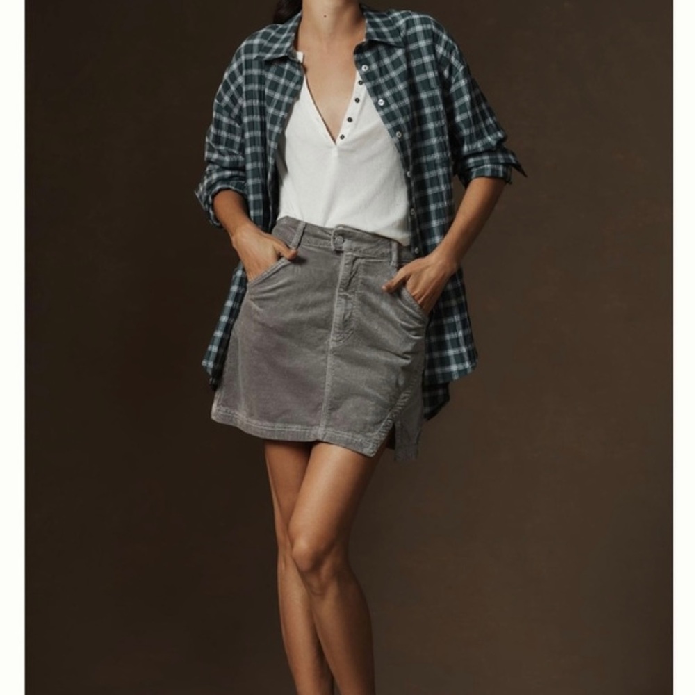 Anthropologie Pilcro Gray Corduroy Mini Skirt Side Slit Asymmetrical Size 0 EUC